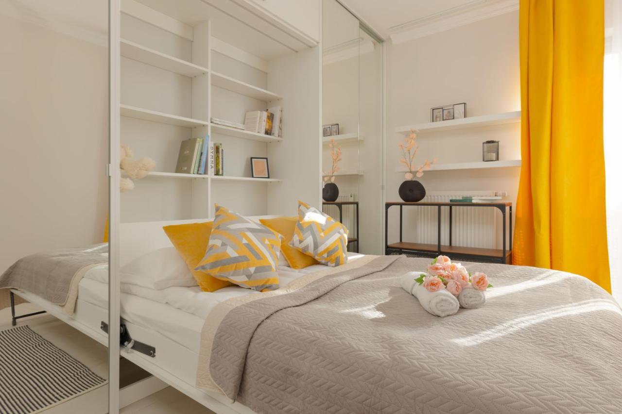 Lakeview Apartment Kapelanow Armii Krajowej By Noclegi Renters Warszawa Exteriör bild