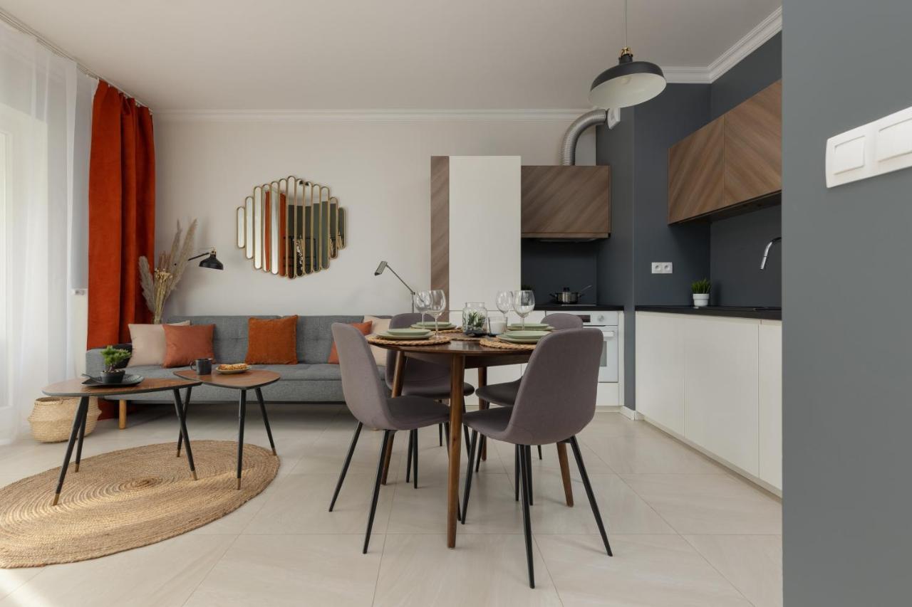 Lakeview Apartment Kapelanow Armii Krajowej By Noclegi Renters Warszawa Exteriör bild